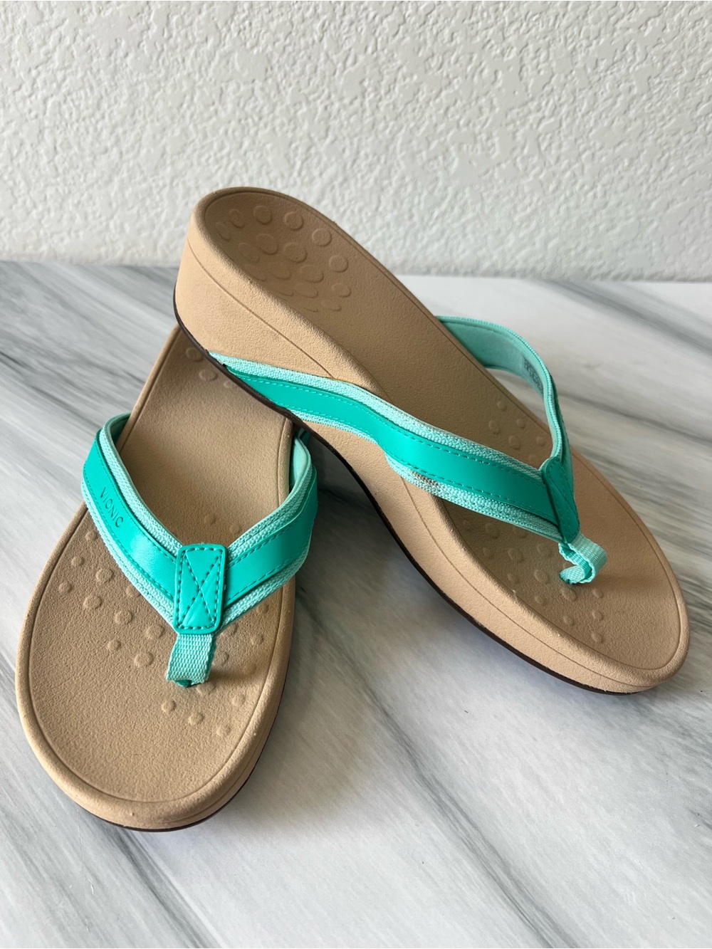 Vionic Women's High Tide Teal Platform Summer Flip Flop Sandals Slip On Comfy